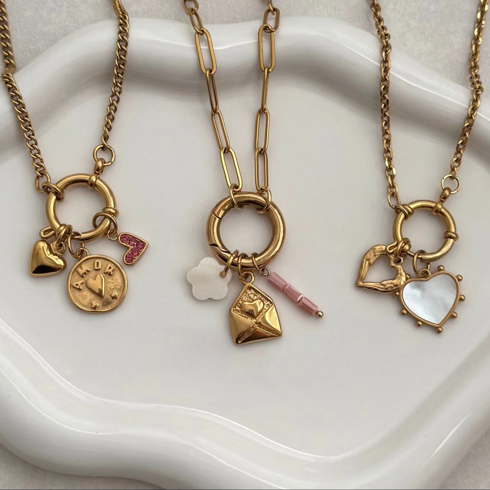 Gold Amor Charm - Image 3