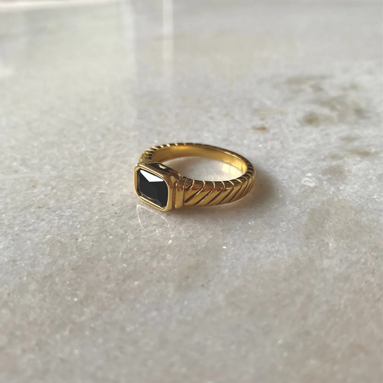 Lucia Ring Black - Image 4