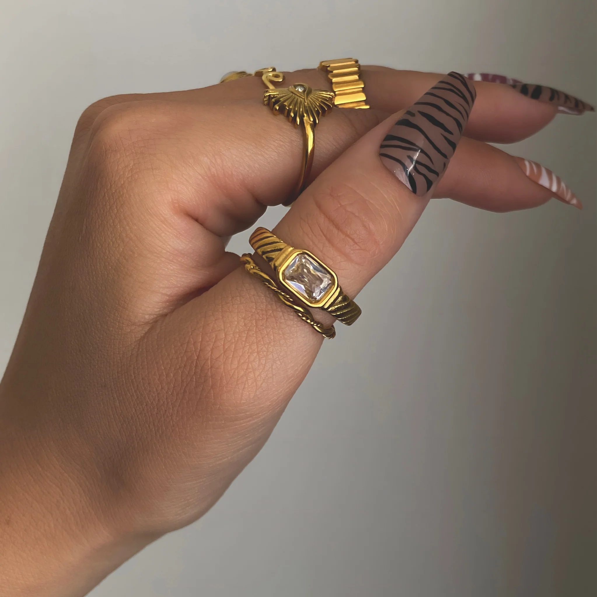 Lucia Ring Clear - Image 3